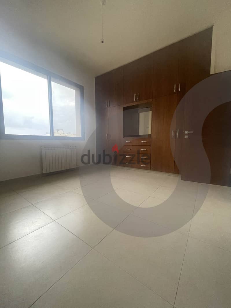 LUXURIOUS APARTMENT 225 SQM LOCATED DBAYEH. REF#DF93137 4