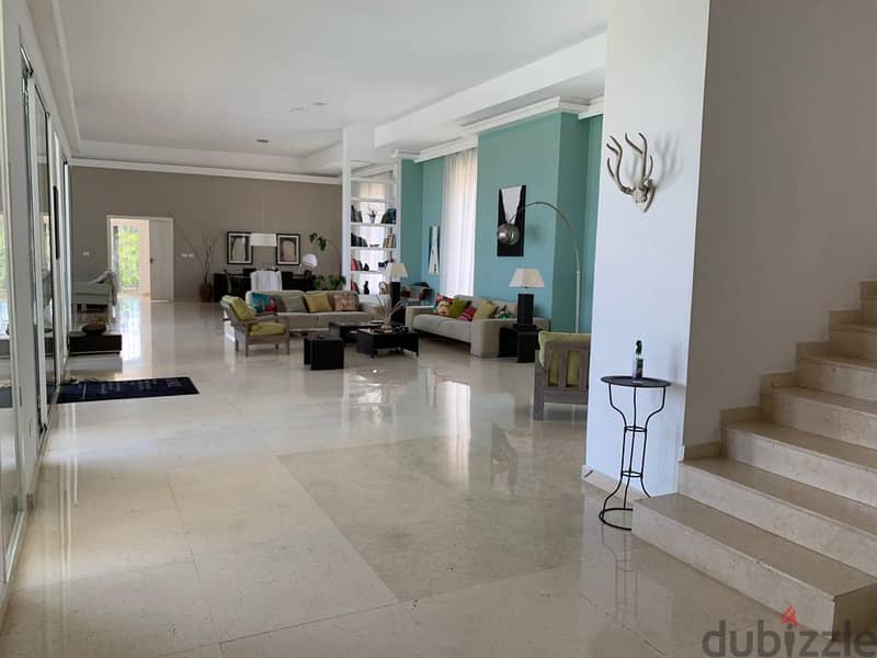 Luxury Villa with a Pool for sale in Aaramoun فيلا فخمة للبيع في عرمون 2