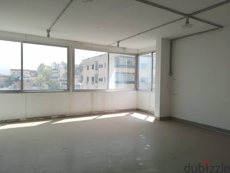 A 300 m2 factory with open space area  for rent in Mazraat yachouh 1