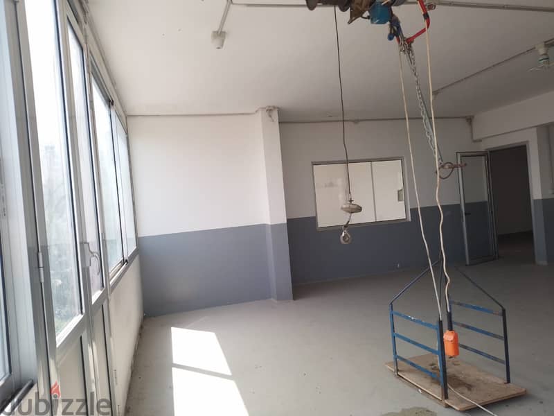 A 300 m2 factory with open space area  for rent in Mazraat yachouh 4