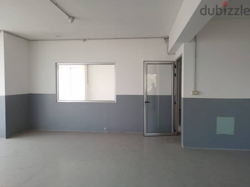 A 300 m2 factory with open space area  for rent in Mazraat yachouh 8