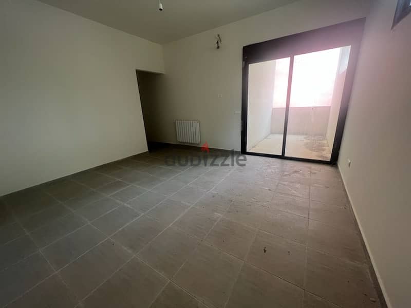 Huge apartment for sale in Bsalim 3