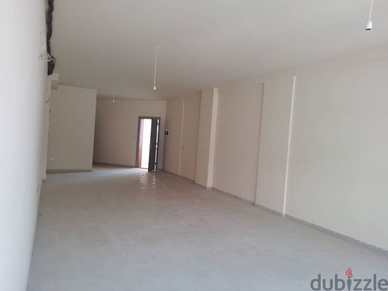 A 75 m2 office for rent in Prime Location in Mazraat yachouh 1
