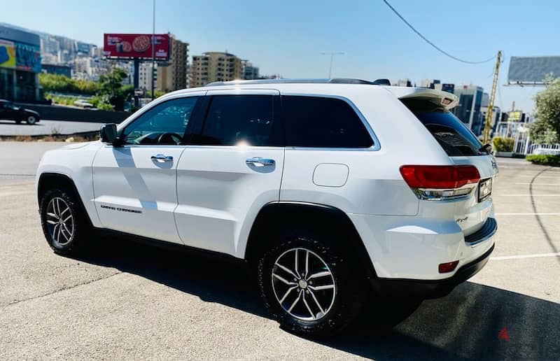 Grand Cherokee V6 Limited Plus Panoramic roof 6