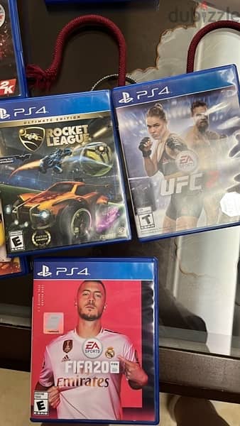 ps4 Slim 1tb + 4 controllers and 8 cds 6
