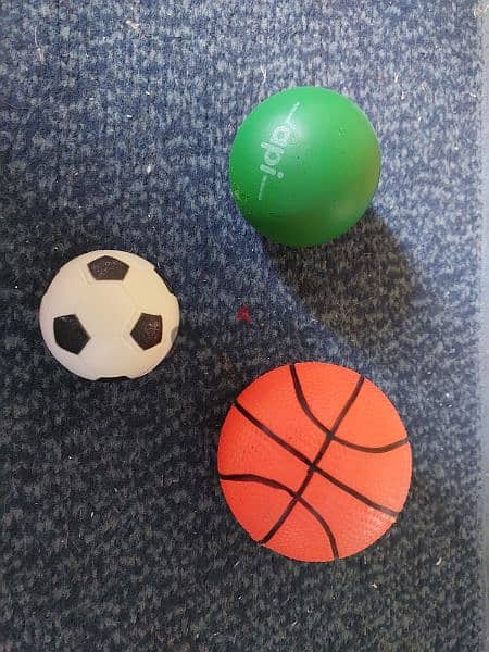 Model Balls ( 3 ) كرة نموذجية عدد 4