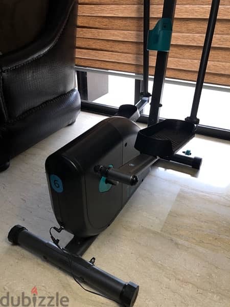 Brand New Elliptical Decathlon - TOUCH SCREEN 10