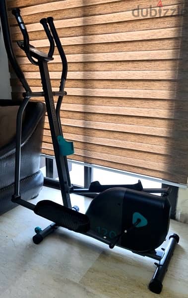 Brand New Elliptical Decathlon - TOUCH SCREEN 15