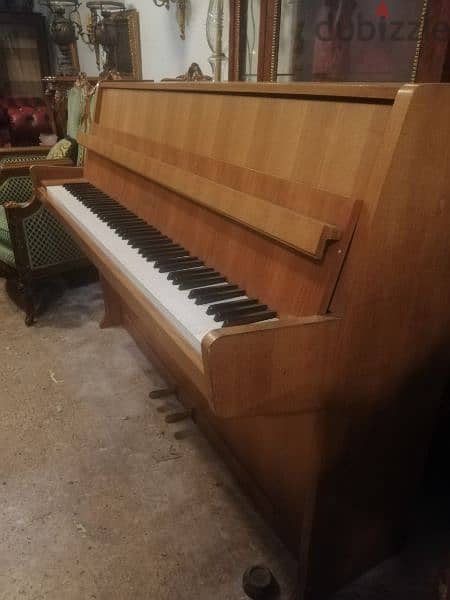 piano steinmann made in germany se3er la2ta  بيانو للعذف مكفول خارق 1