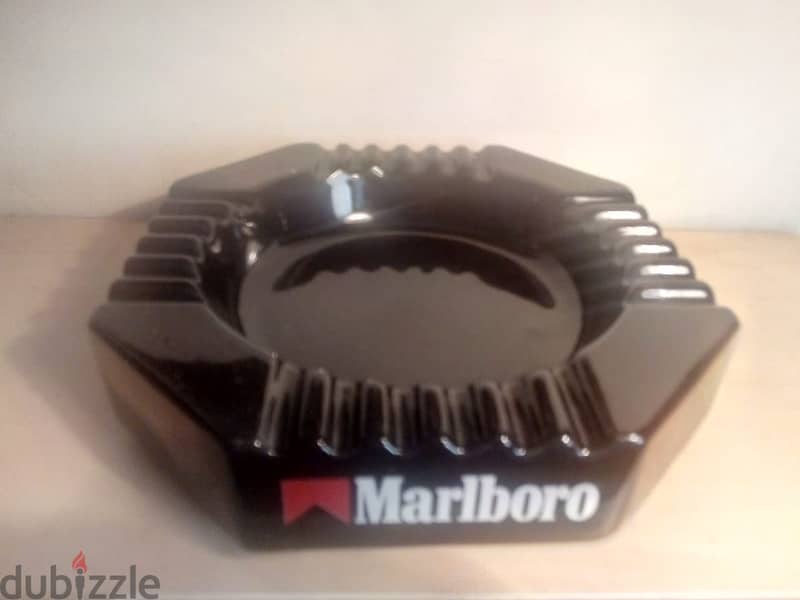 Marlboro vintage big ceramic ashtray 23*23cm 2