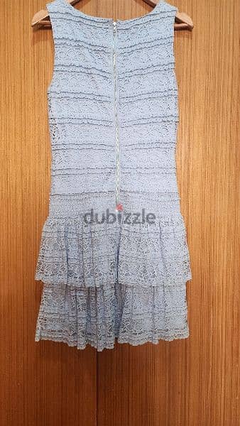 Vila london blue lace ruffle dress size medium 38. فستان دانتيل كشكش 7