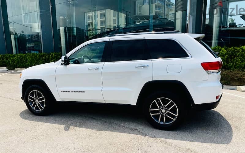 Grand Cherokee V6 Limited 4x4 Clean Car 3