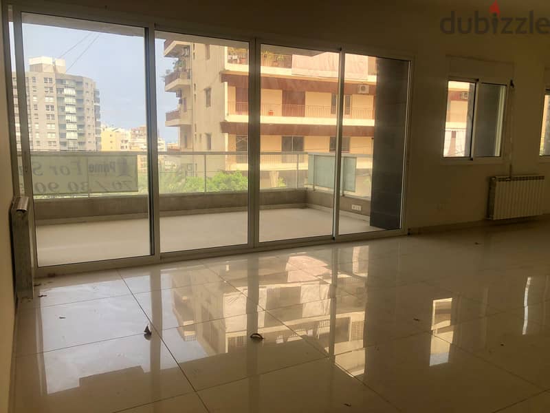 New Catchy Apartment for Sale in Jal el Dib 200M2- شقة للبيع بجل الديب 1