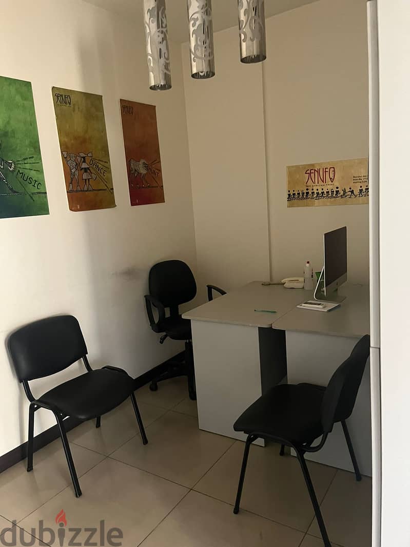 Cute office For Sale In Commercial Center In Zalkaمكتب جميل للبيع 1