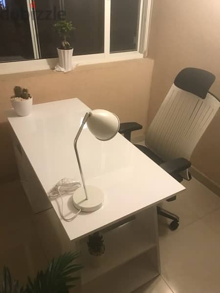 white office for sale 3