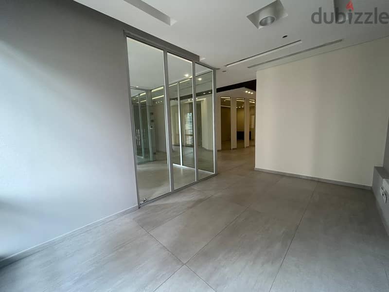 L12564-386 SQM Office for Rent in a Commercial Building in DownTown 8