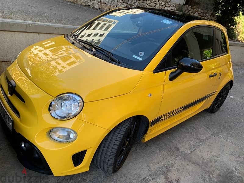 Abarth 595 Competizione tgf. One Owner, Like New 26.500$ due to travel 9