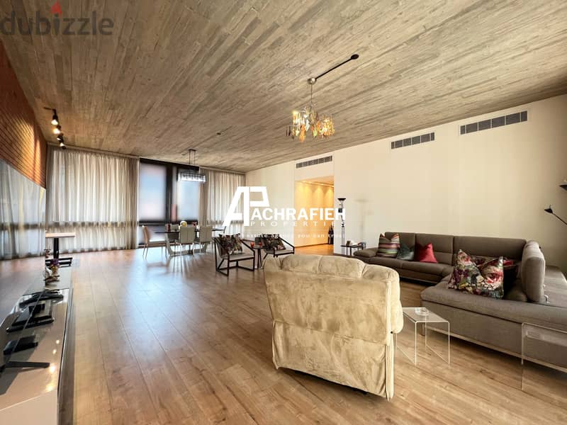 200 Sqm - Apartment For Sale In Achrafieh - شقة للبيع في الأشرفية 3