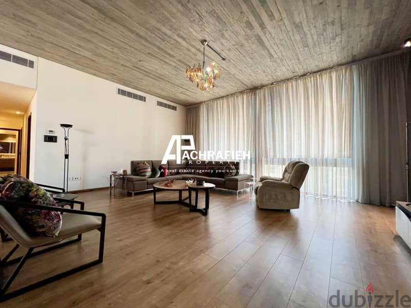 200 Sqm - Apartment For Sale In Achrafieh - شقة للبيع في الأشرفية 2
