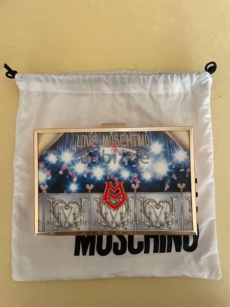 Moschino Clutch with chain 0