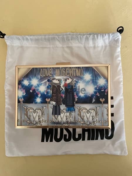 Moschino Clutch with chain 1