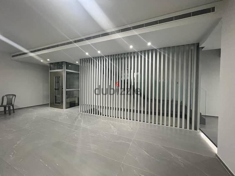 L12591- A 386 SQM 3-Level Shop for Rent in Achrafieh, Sodeco 2