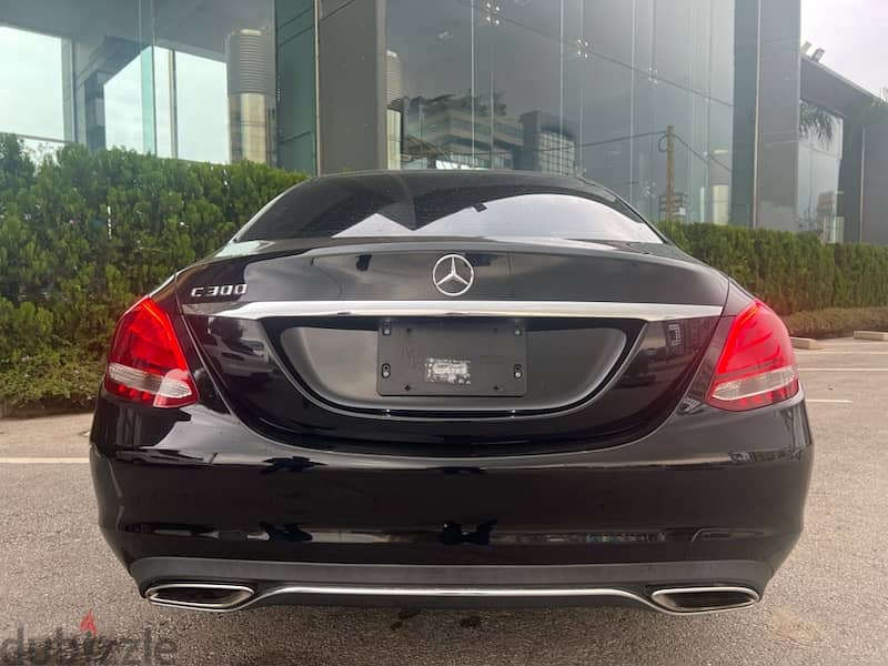 Mercedes C300 black 2015 3
