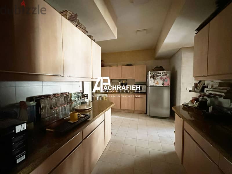 Apartment For Sale In Achrafieh, Golden Area - شقة للبيع في الأشرفية 6