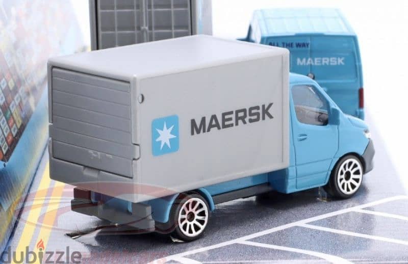 Maersk Logistics (4 items set) diecast car model 1;64. 5