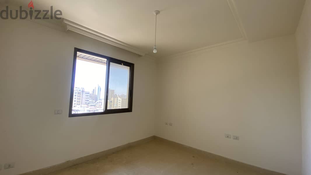 Apartment for sale in hamra شقة للبيع في  حمرا 1