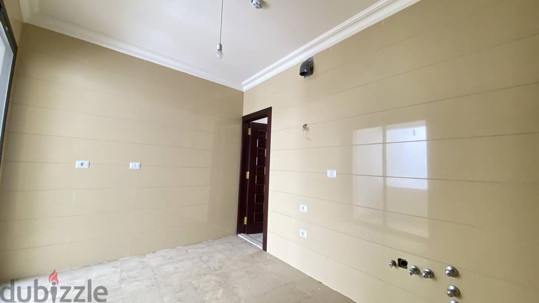 Apartment for sale in hamra شقة للبيع في  حمرا 2