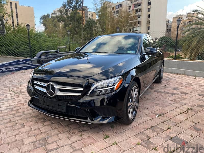Mercedes C300 2019 Black 2