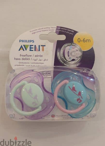 AVENT freeflow and glow in the dark soothers 0-6m girl 0