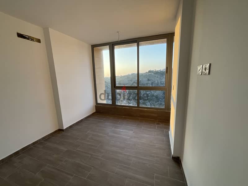 RWB137AH - Triplex Apartment for Sale in HBOUB Jbeil شقة للبيع في جبيل 2