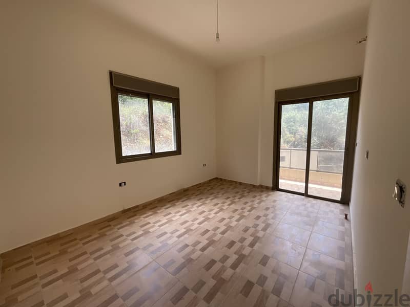RWB140AH - Apartment for sale in HBOUB Jbeil شقة للبيع في حبوب جبيل 2