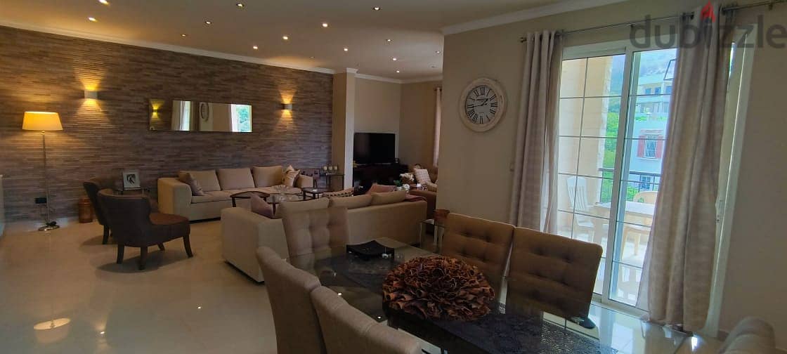 L12632-High End Decorated and Furnished Apartment for Sale In Safra 9