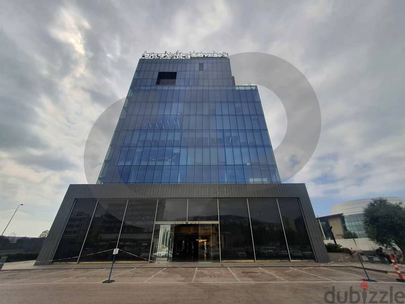 1000sqm showroom in Dbayeh highway equipped for rent. REF#KH94149 1
