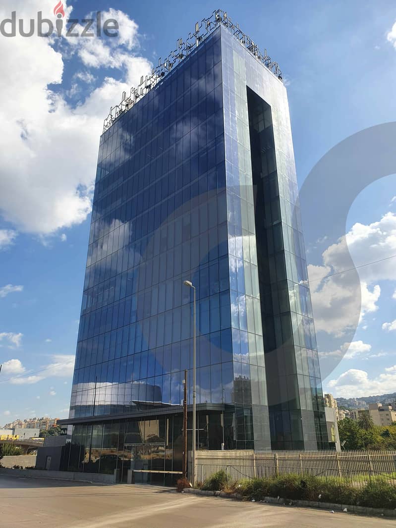 1000sqm showroom in Dbayeh highway equipped for rent. REF#KH94149 3