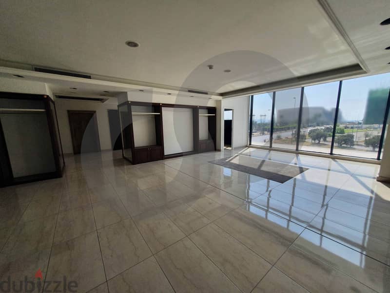 1000sqm showroom in Dbayeh highway equipped for rent. REF#KH94149 5