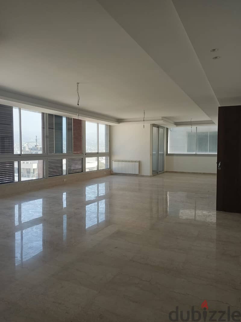 Luxurious 300m2 apartment+garden+ nice view for sale in Mathaf 0