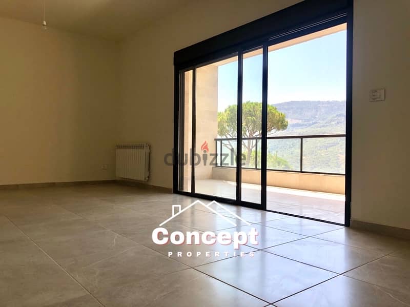 Beautiful & new apartment with terrace & Mountain View in Baabdat 3