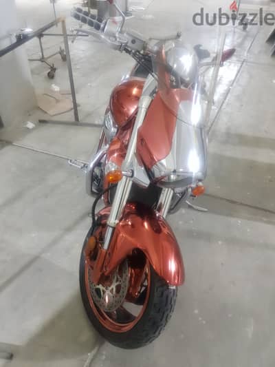 Chrome painted Suzuki 1800 CC excellent condition for sala