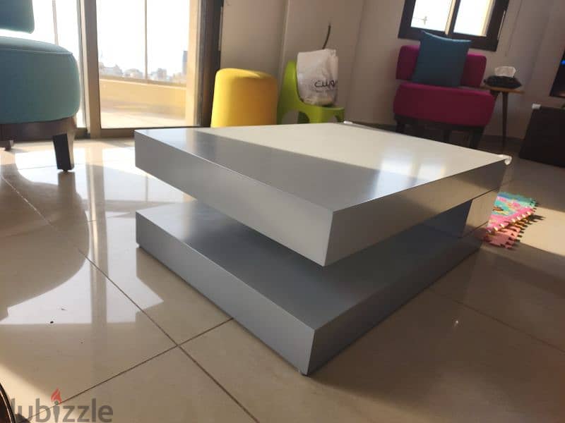 Very good condition 2 in 1 coffee table 4