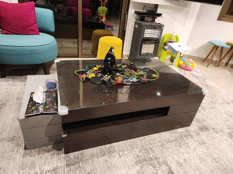 Very good condition 2 in 1 coffee table 9