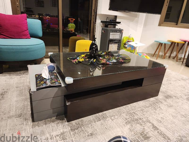 Very good condition 2 in 1 coffee table 10