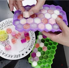 Honeycomb Silicone Ice Tray 0