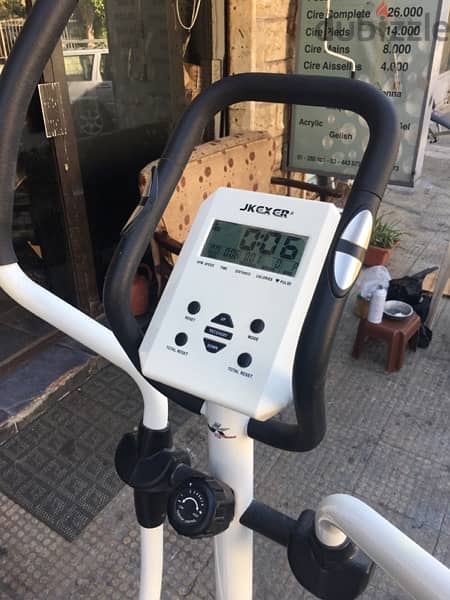 elliptical jexer like new hild up to 140kg heavy duty best quality 4