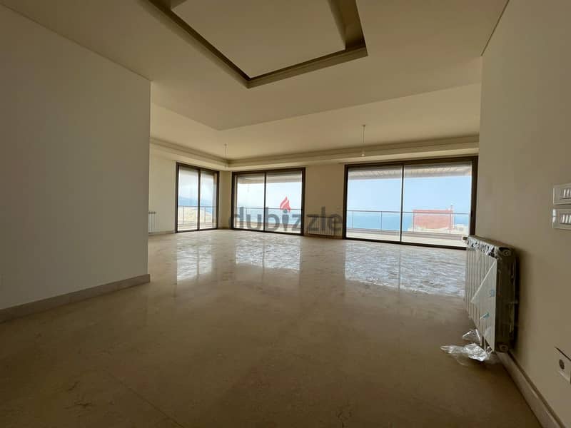 Decorated 336m2 apartment + mountain/sea view for sale in Adma 1
