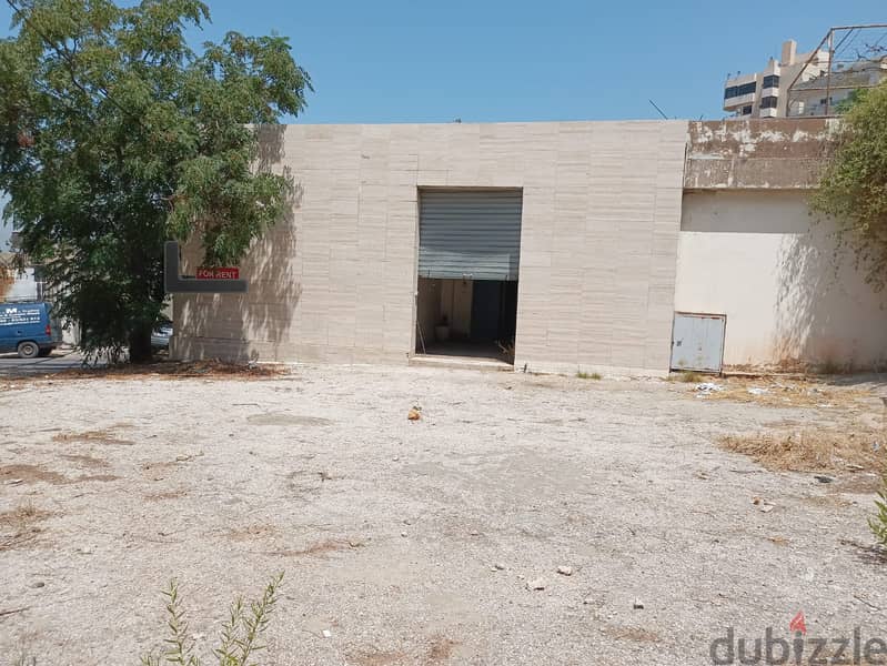 A 900 m2 industrial store for rent in Naher el Mot 6