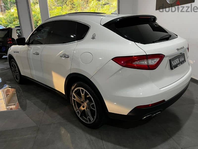 Maserati Levante S 2017 14